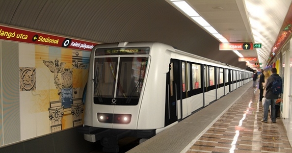 Péntektől vasárnapig nem áll meg a metró a Széll Kálmán téren