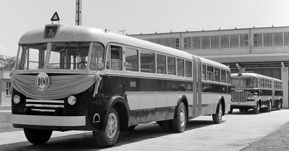 Hónapok alatt elkészült az első pesti ízelt busz