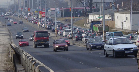 Rengeteg autót tiltottak ki Budapestről