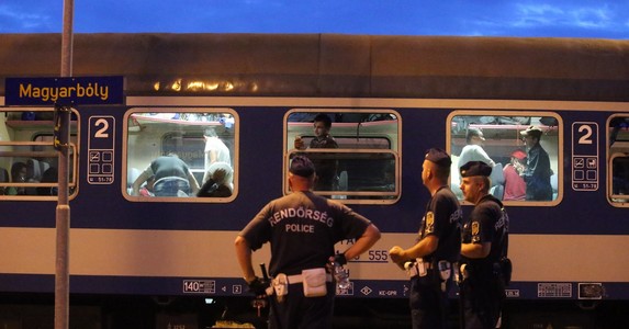 Fokozottan ellenőrzi a rendőrség a vonatokat csütörtökön és pénteken