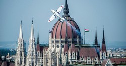 Red Bull Air Race: lezárják a Lánchidat