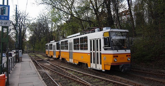 Villamospálya-felújítás miatt forgalomkorlátozás várható a Budagyöngye Bevásárlóközpontnál és a Böszörményi úton