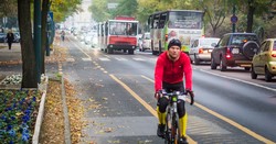 Park lehet a Hősök terén, a Városligetből kitiltanák az autókat