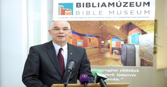 Megnyílt a felújított Bibliamúzeum Budapesten