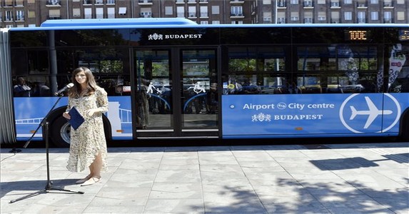 Új közvetlen reptéri buszjárat indul Budapesten