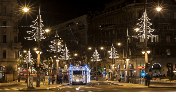 Közlekedés Budapesten az év végi ünnepek idején és 2018 első napjain