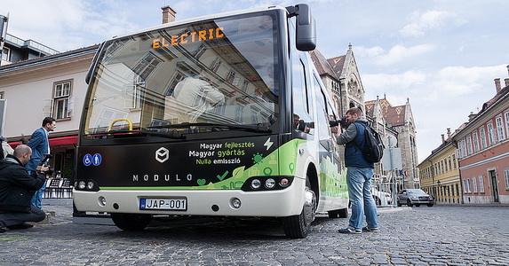 Felszámolják a magyar buszgyártót - 15 milliárdot követelnek tőle