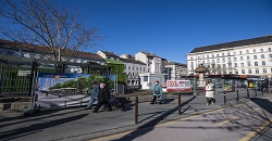 Hétfőn megszűnik a trolibusz-végállomás az Arany János utcánál