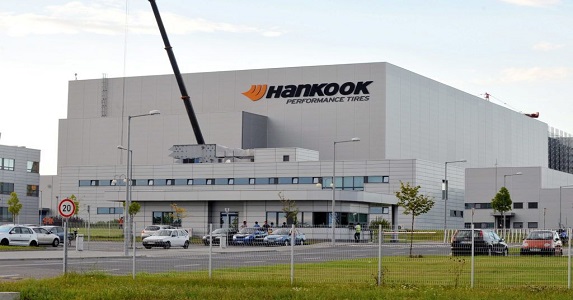 Kitört a sztrájk a Hankook Magyarországnál